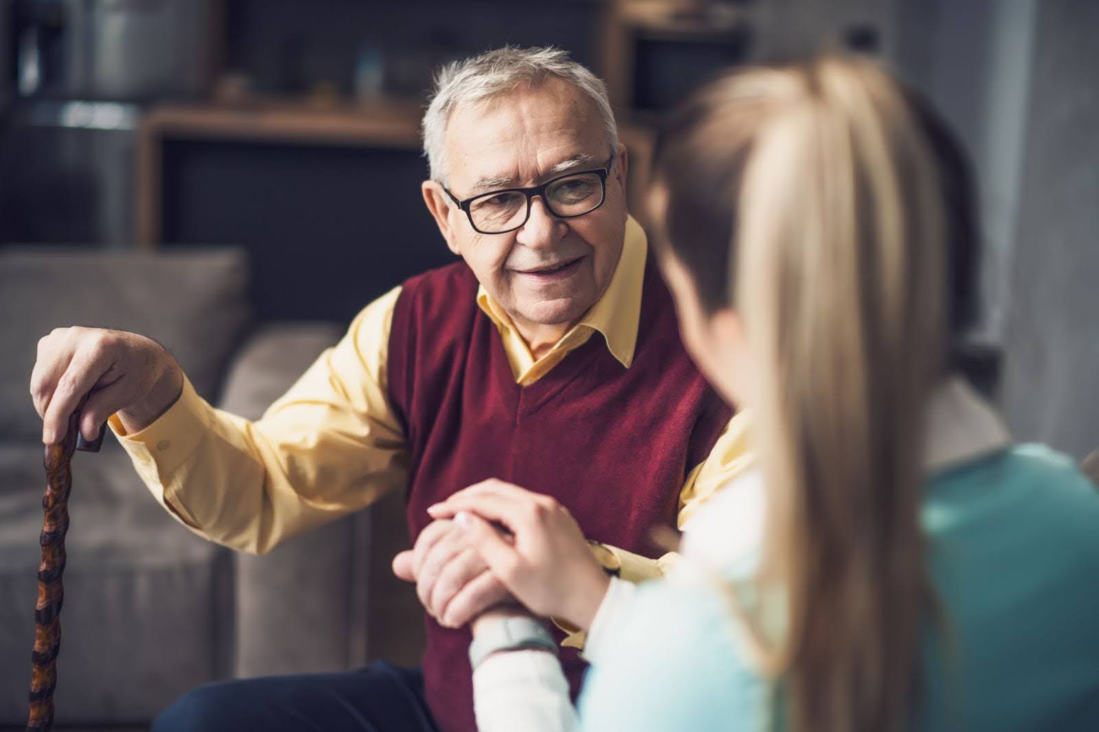 Senior talking with a skilled nurse